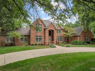 2917 18th Fairway Drive Belleville, IL 62220