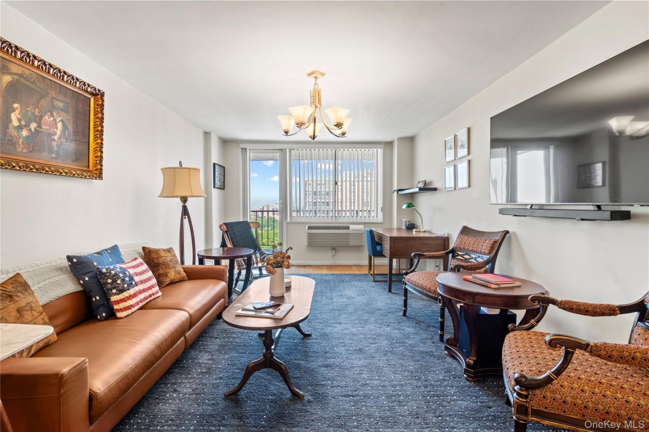 118-18 Union Turnpike Kew Gardens, NY 11415