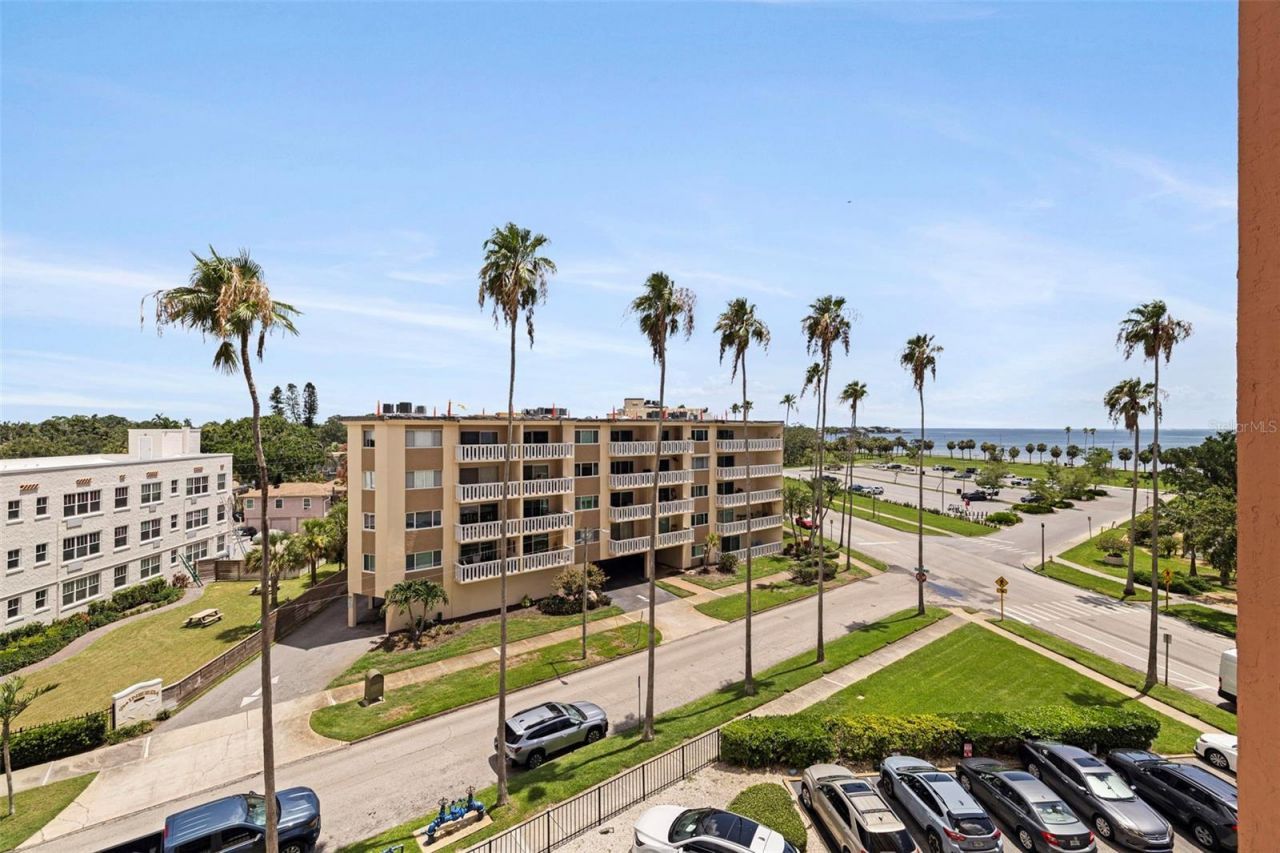 1120 N Shore Drive Ne, Unit 503, Saint Petersburg, FL 33701 Photo