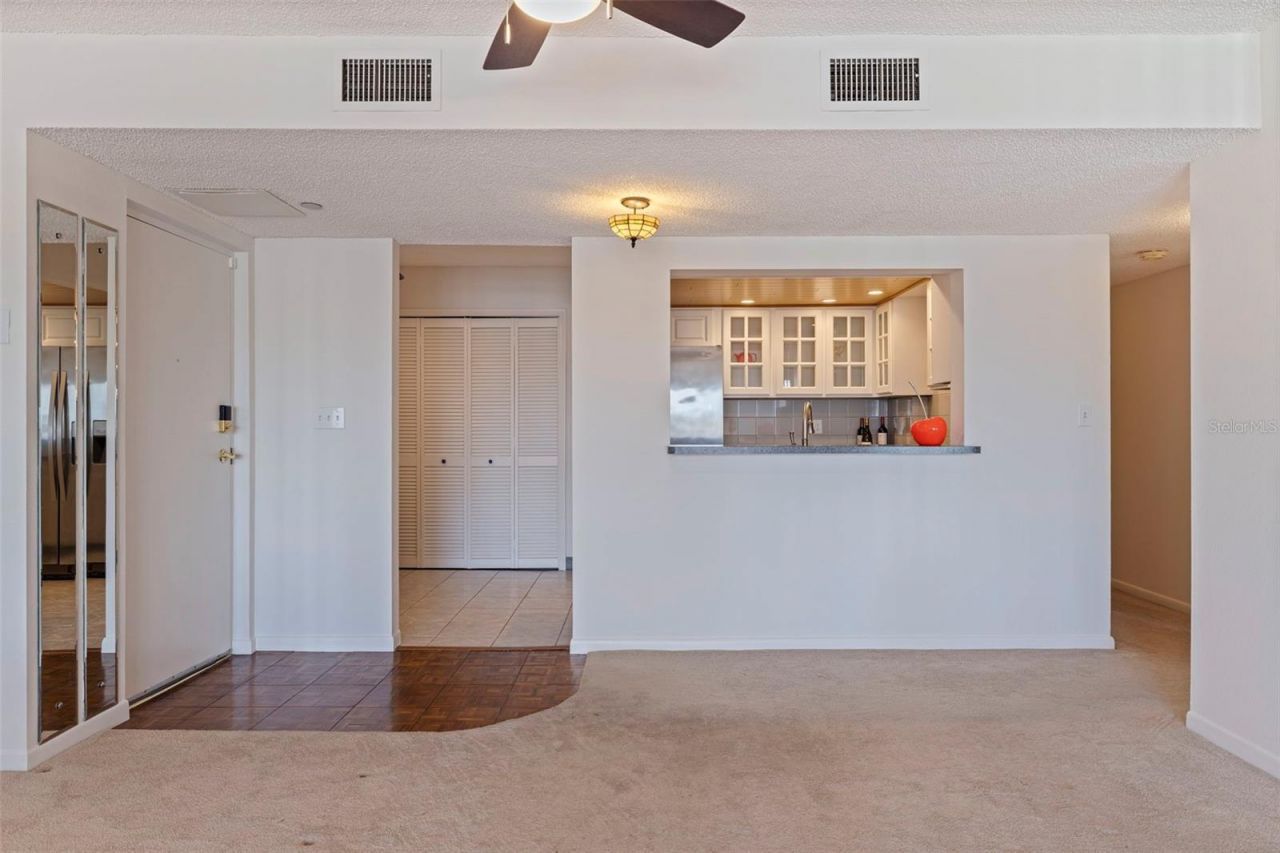 1120 N Shore Drive Ne, Unit 503, Saint Petersburg, FL 33701 Photo