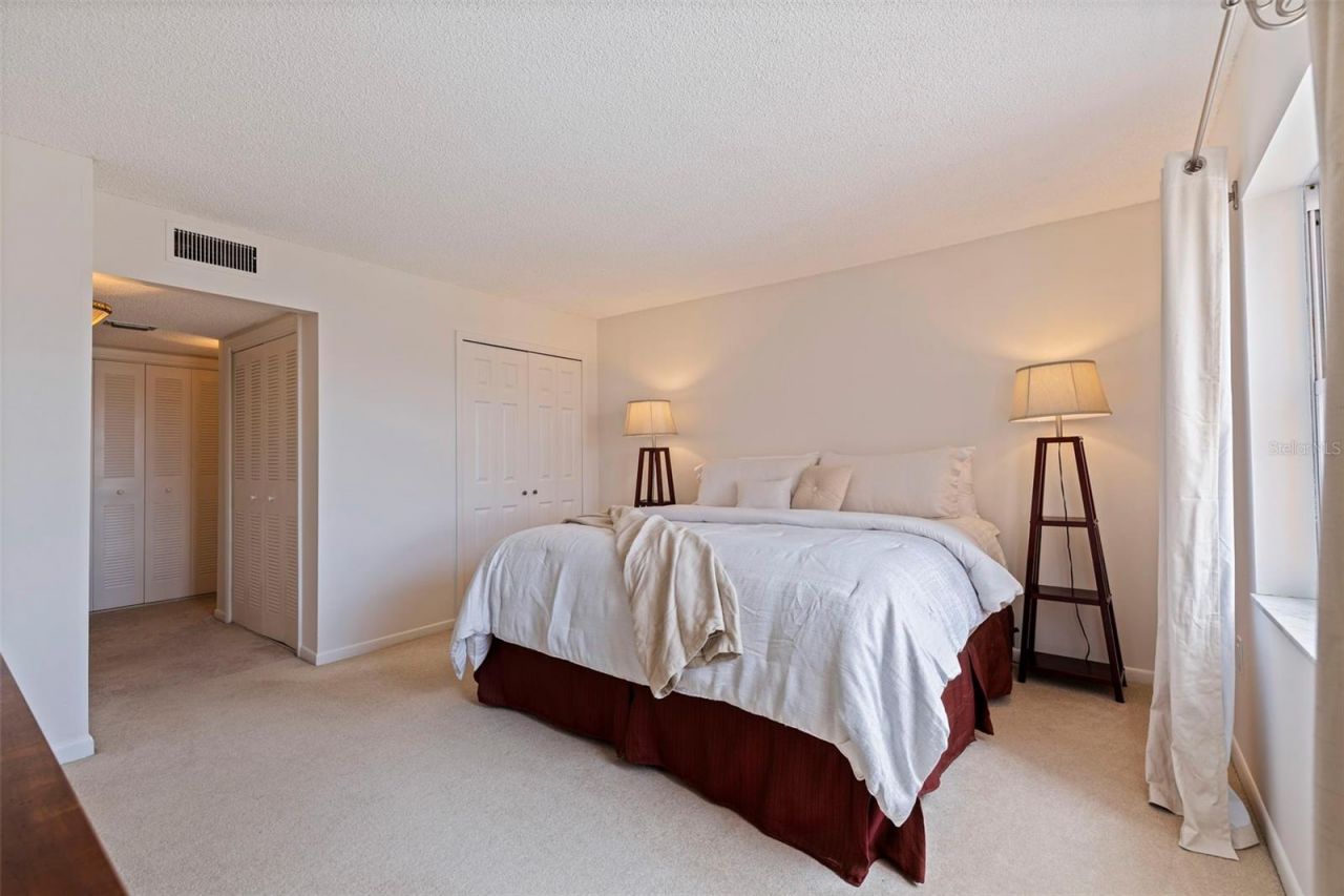 1120 N Shore Drive Ne, Unit 503, Saint Petersburg, FL 33701 Photo