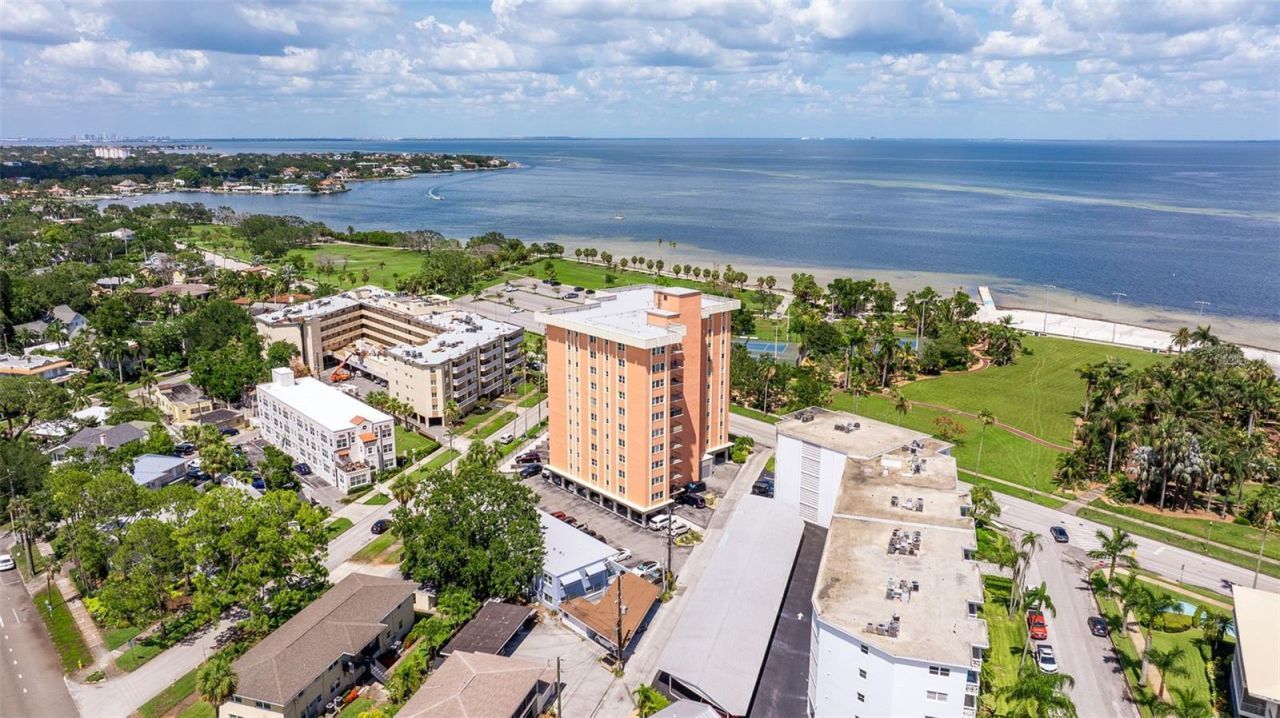 1120 N Shore Drive Ne, Unit 503, Saint Petersburg, FL 33701 Photo