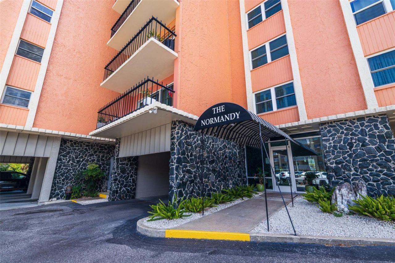 1120 N Shore Drive Ne, Unit 503, Saint Petersburg, FL 33701 Photo