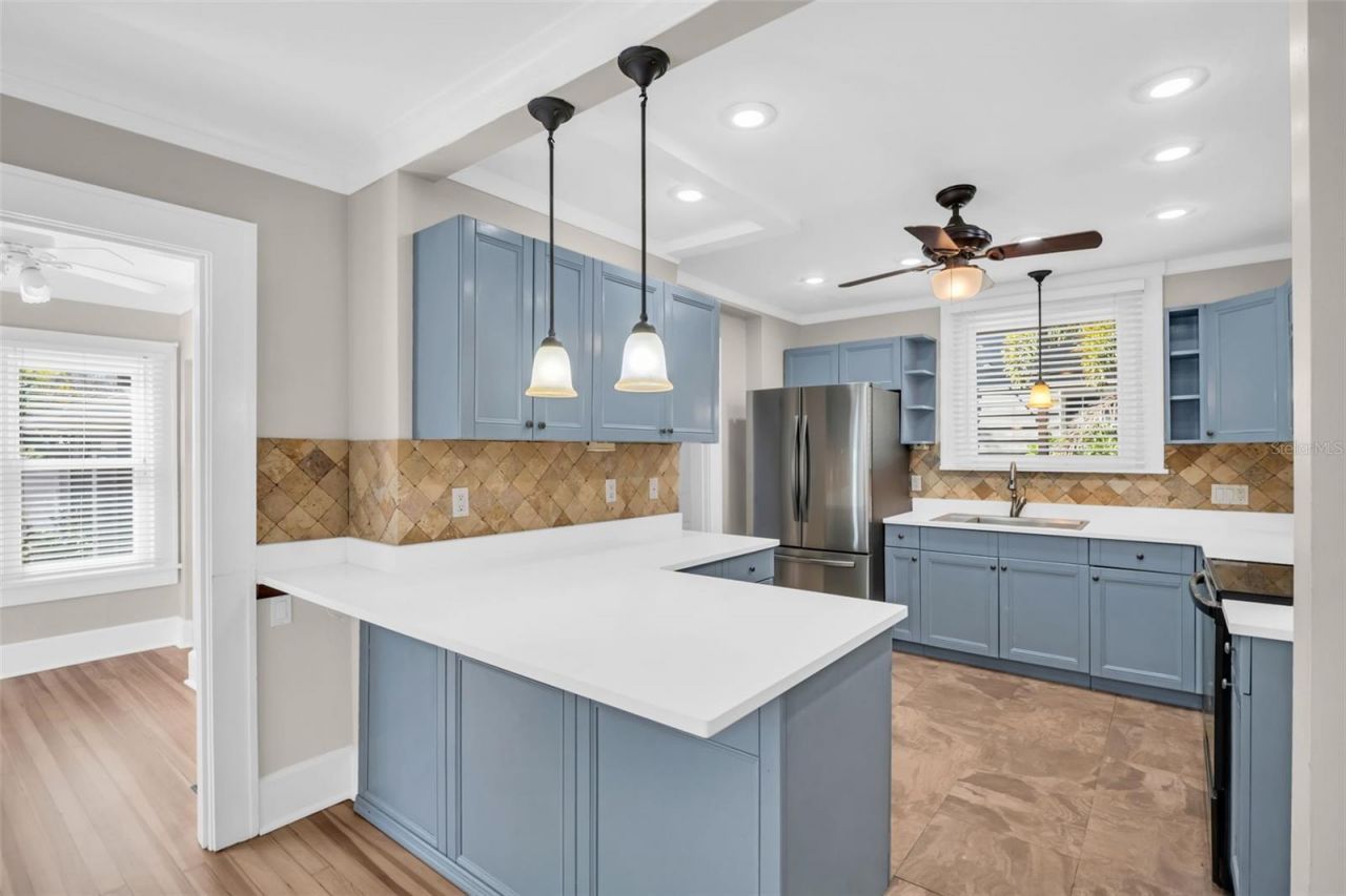 304 21st Avenue N, Saint Petersburg, FL 33704 Photo