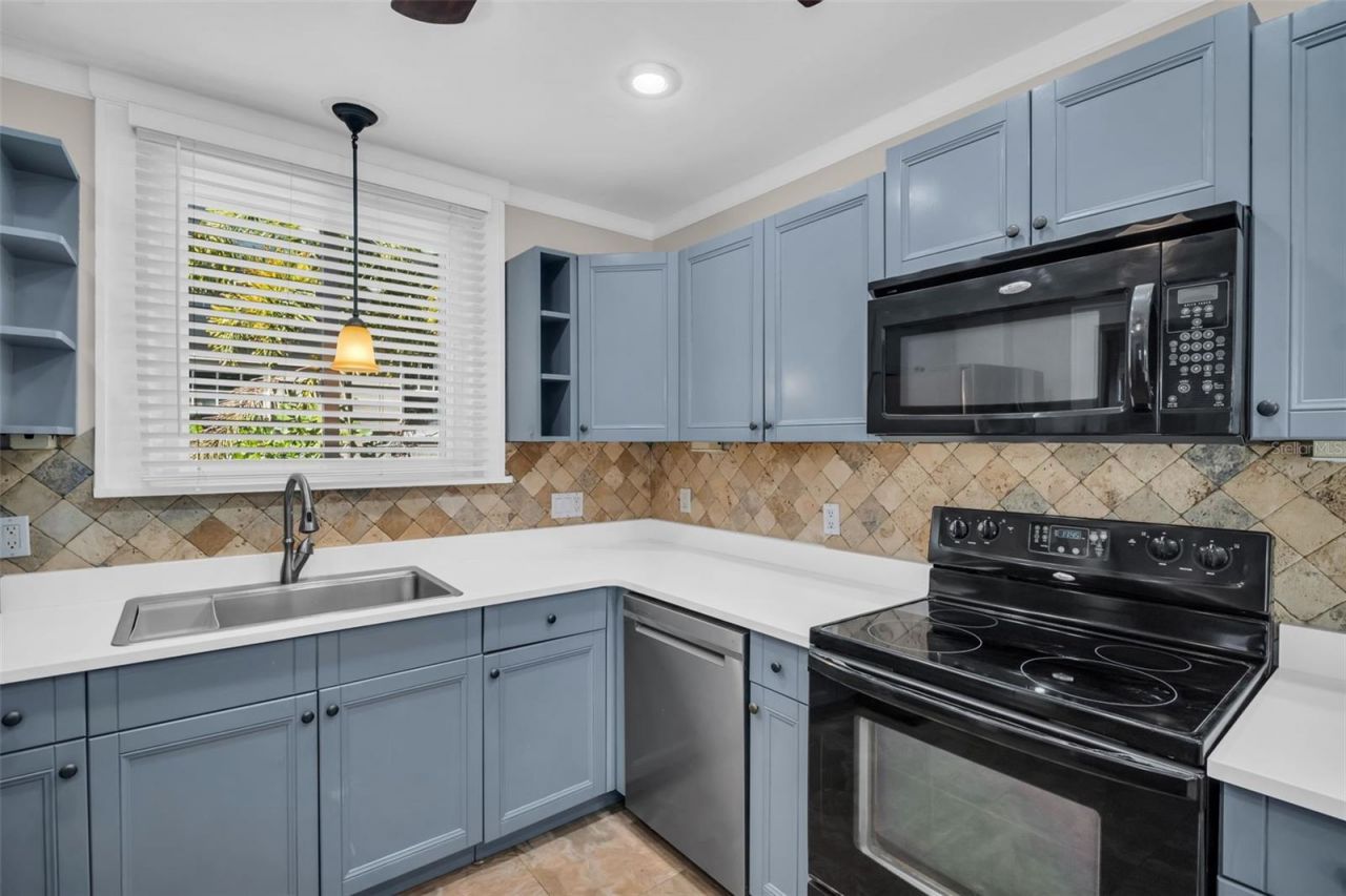 304 21st Avenue N, Saint Petersburg, FL 33704 Photo