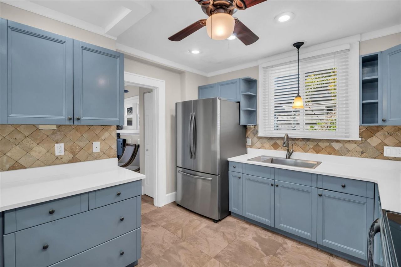 304 21st Avenue N, Saint Petersburg, FL 33704 Photo