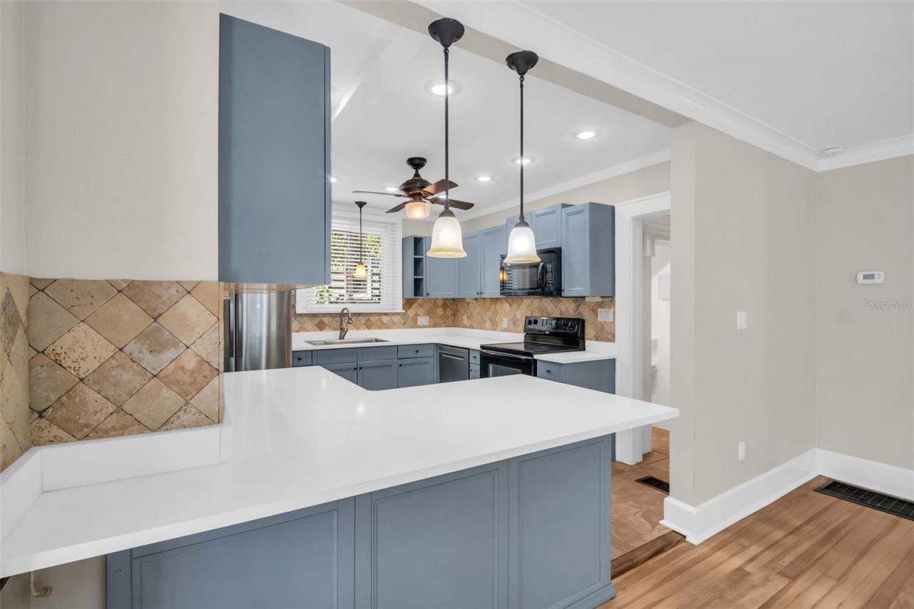 304 21st Avenue N, Saint Petersburg, FL 33704 Photo