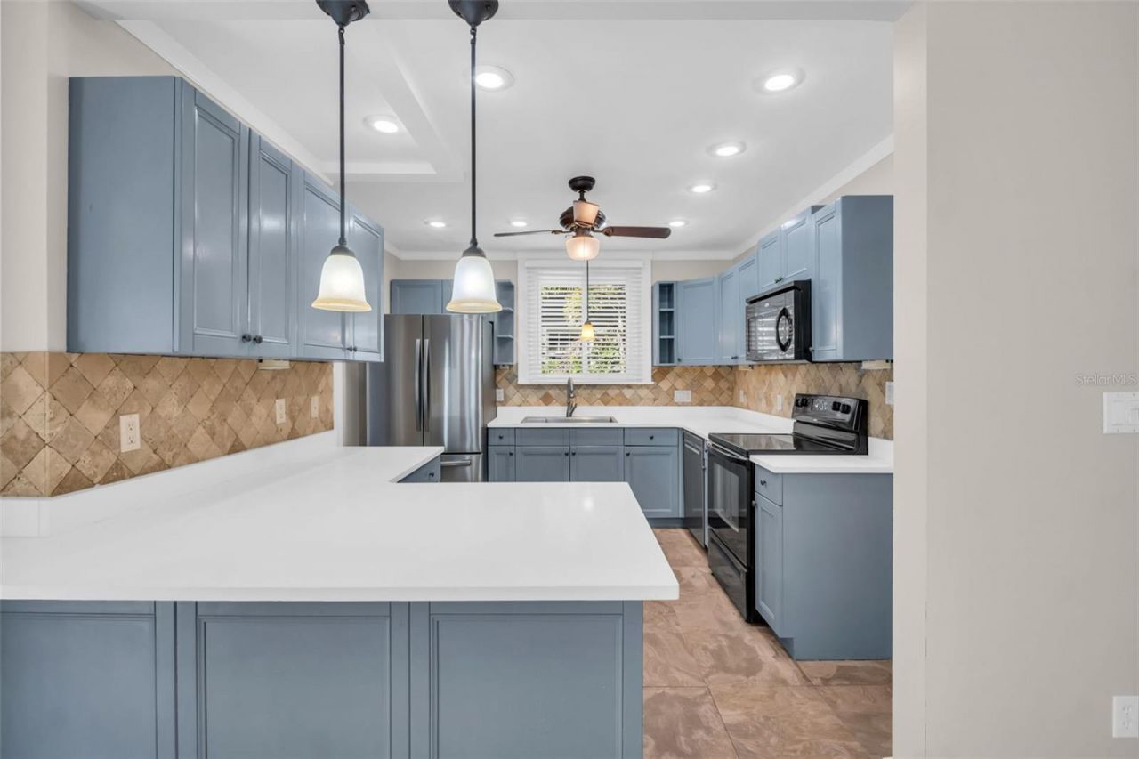 304 21st Avenue N, Saint Petersburg, FL 33704 Photo