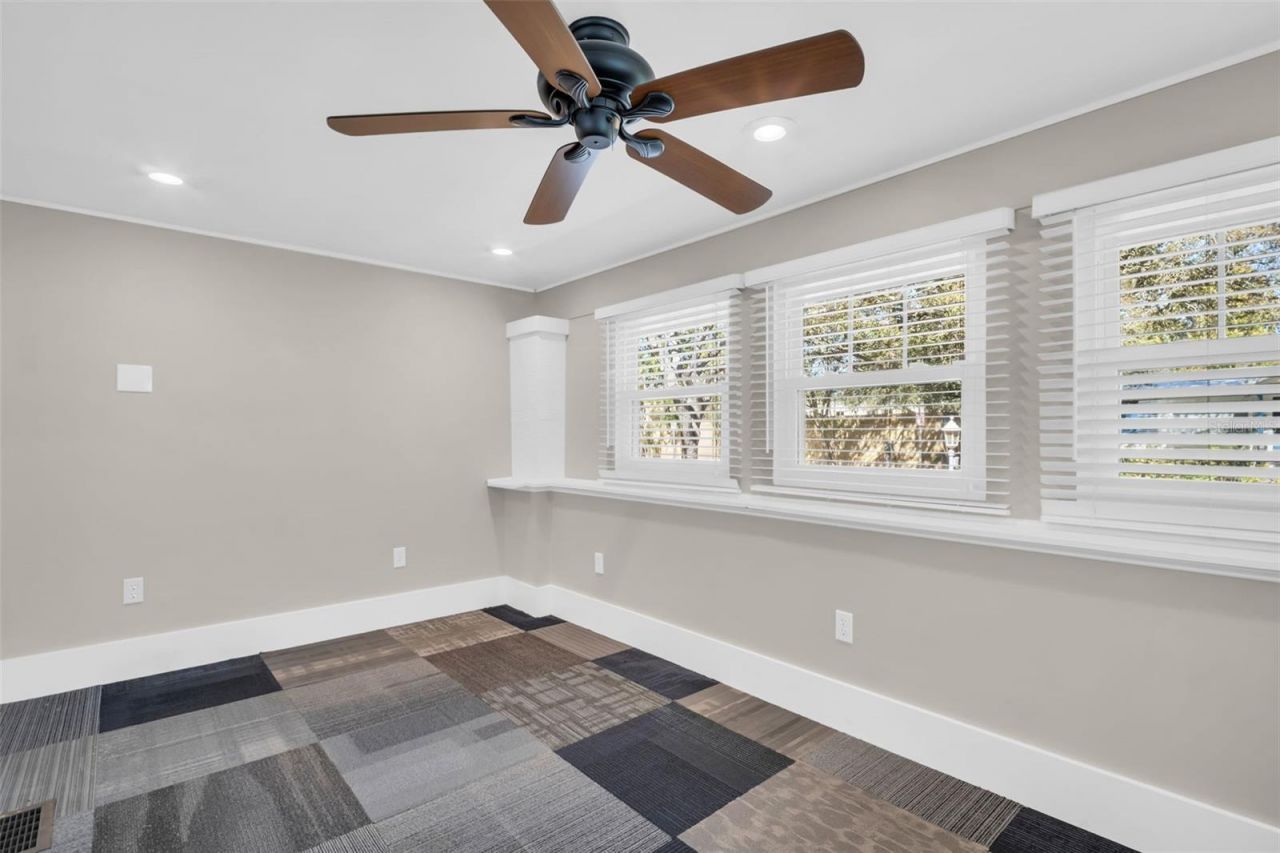 304 21st Avenue N, Saint Petersburg, FL 33704 Photo