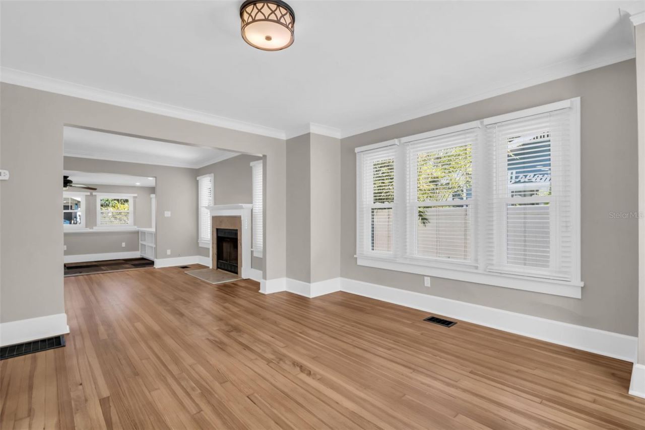 304 21st Avenue N, Saint Petersburg, FL 33704 Photo