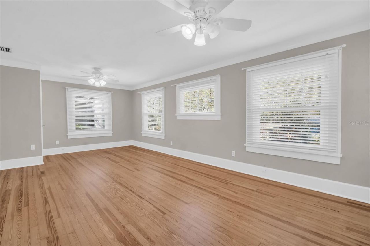 304 21st Avenue N, Saint Petersburg, FL 33704 Photo