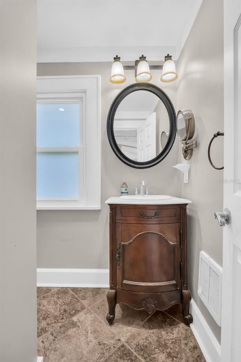 304 21st Avenue N, Saint Petersburg, FL 33704 Photo