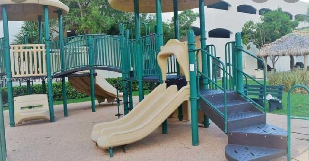 19501 W Country Club Dr, Unit 1508, Aventura, FL 33180 Photo