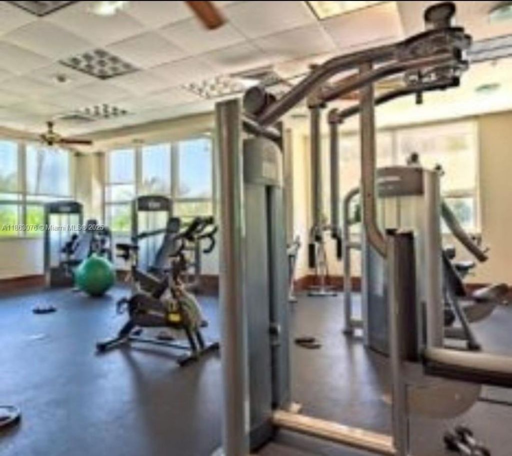 19501 W Country Club Dr, Unit 1508, Aventura, FL 33180 Photo