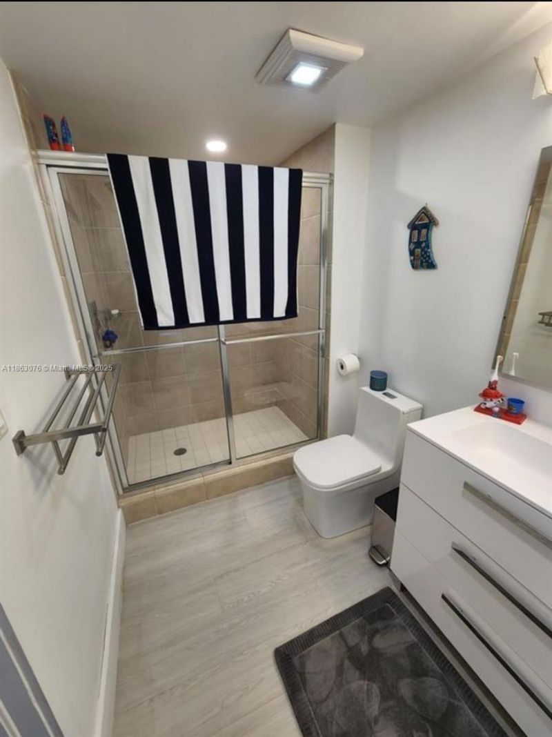 19501 W Country Club Dr, Unit 1508, Aventura, FL 33180 Photo