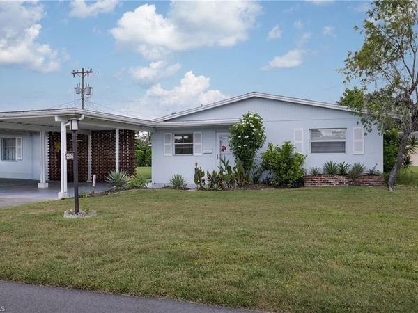 2205 Croton CT, LEHIGH ACRES, FL 33936