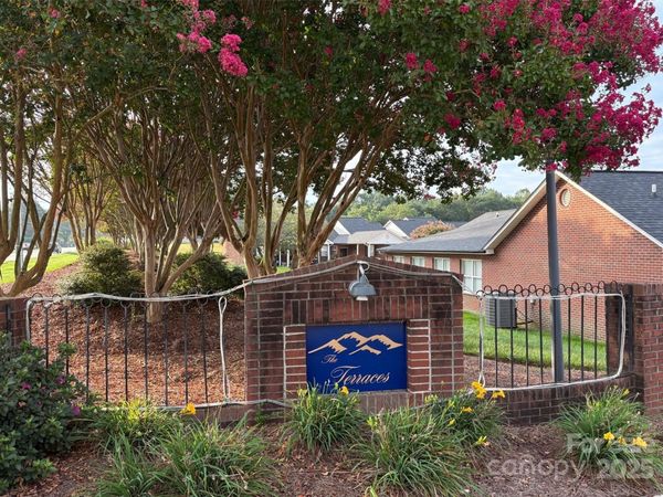 3910 Azalea Trail, Denver, NC 28037