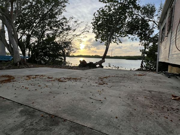 6 Beach Drive, Saddle Bunch, FL 33040