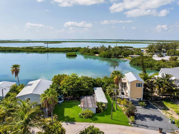 6 Beach Drive, Saddle Bunch, FL 33040