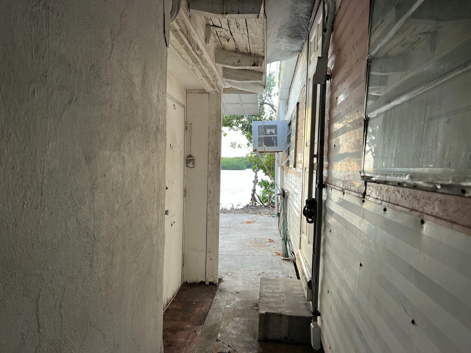 6 Beach Drive, Saddle Bunch, FL 33040 Photo