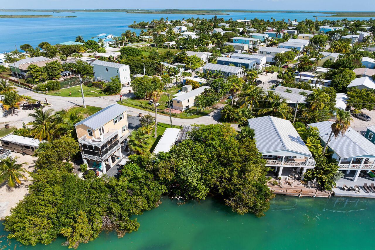 6 Beach Drive, Saddle Bunch, FL 33040 Photo