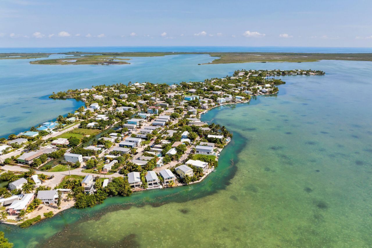 6 Beach Drive, Saddle Bunch, FL 33040 Photo