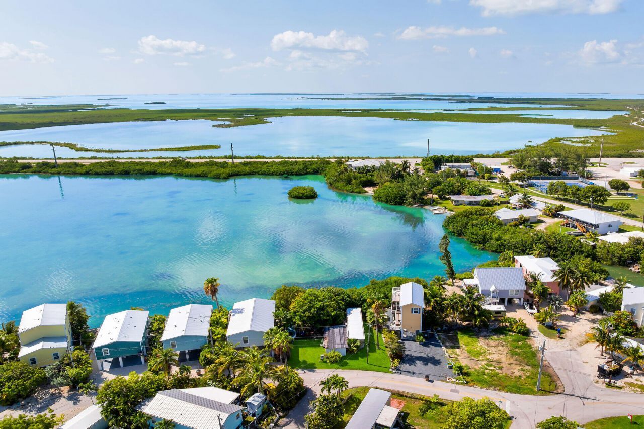 6 Beach Drive, Saddle Bunch, FL 33040 Photo