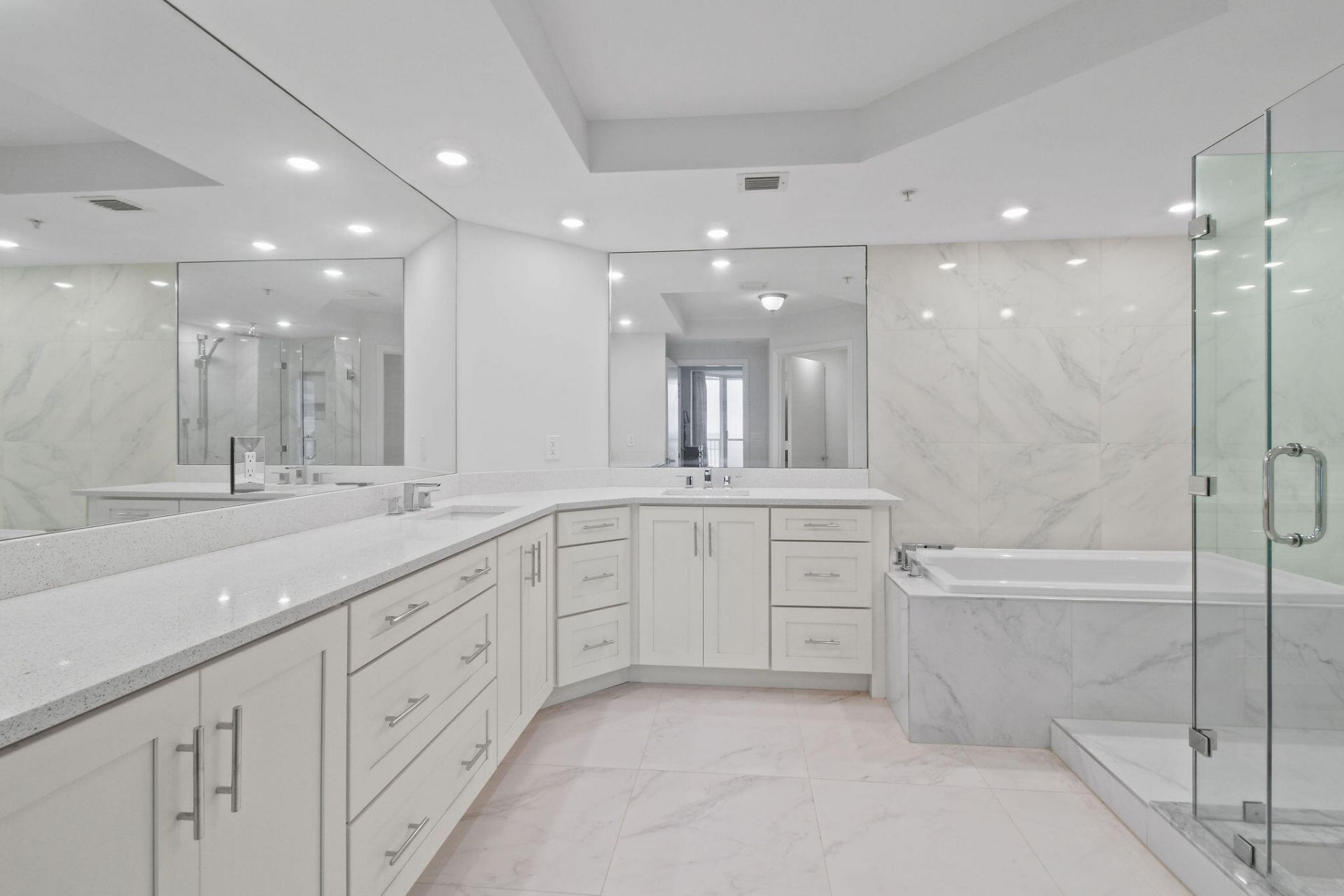 8650 S Ocean Drive, Unit 306, Jensen Beach, FL 34957 Photo