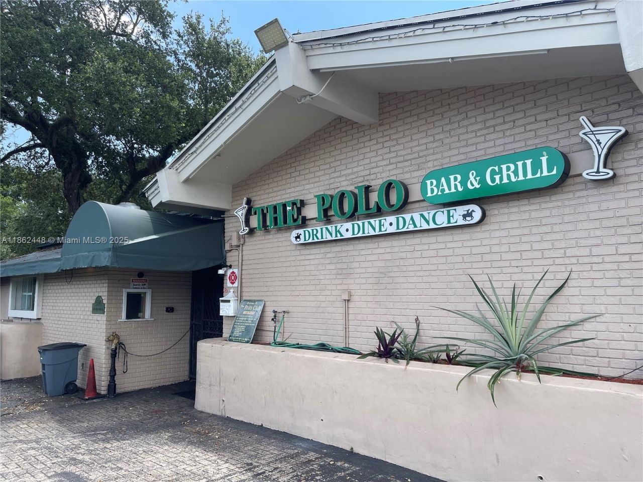 5590 W Hallandale Beach Blvd, Pembroke Park, FL 33023 Photo