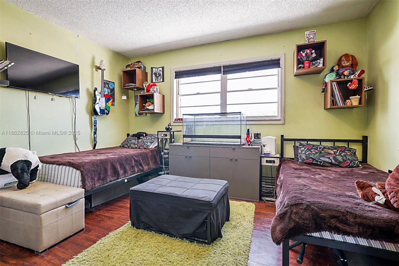 1705 W 57th St, Unit 506, Hialeah, FL 33012 Photo