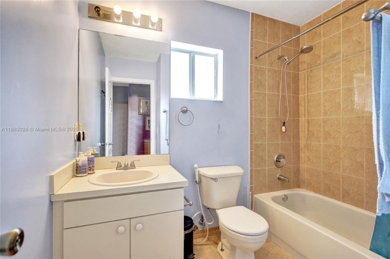 14824 SW 180th St, Miami, FL 33187 Photo