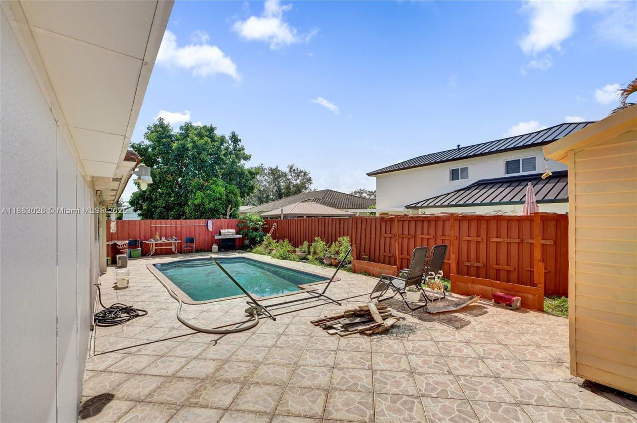 14824 SW 180th St, Miami, FL 33187 Photo