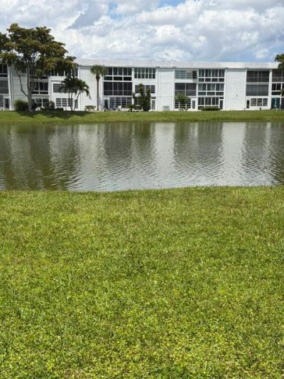106 Wellington M, Unit 1, West Palm Beach, FL 33417 Photo