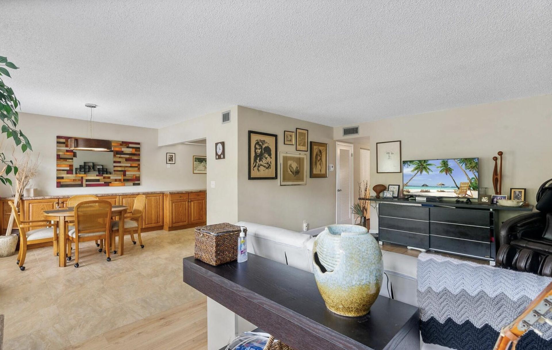 106 Wellington M, Unit 1, West Palm Beach, FL 33417 Photo