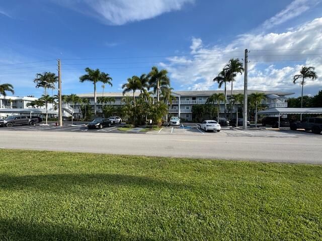 169 Atlantis Blvd Boulevard, Unit 206, Atlantis, FL 33462 Photo