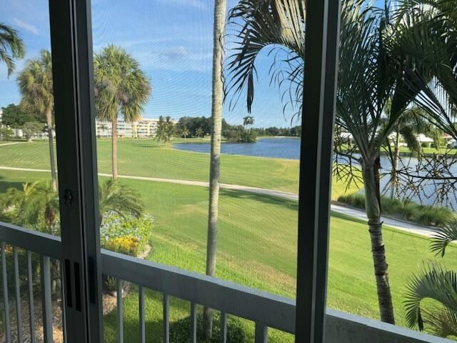 169 Atlantis Blvd Boulevard, Unit 206, Atlantis, FL 33462 Photo