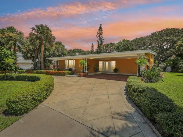 941 GULF BOULEVARD, BELLEAIR BEACH, FL 33786