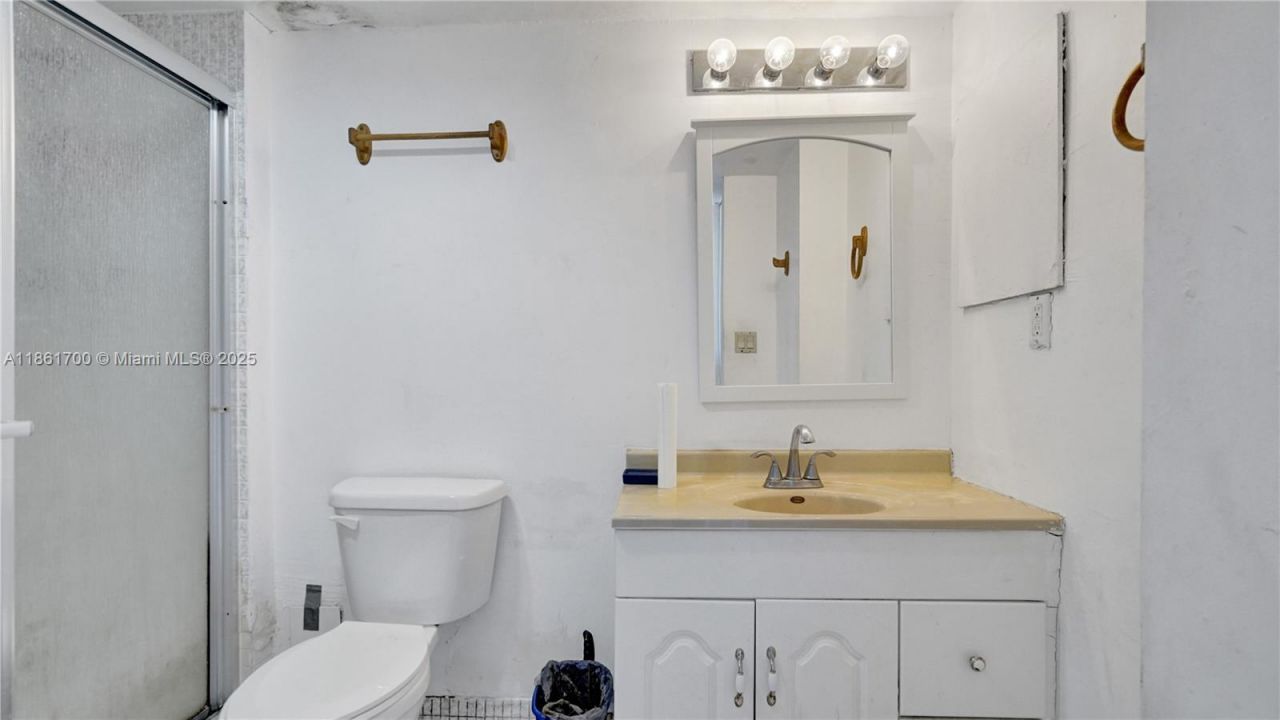 3101 N Country Club Dr, Unit 401, Aventura, FL 33180 Photo