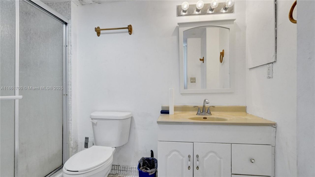 3101 N Country Club Dr, Unit 401, Aventura, FL 33180 Photo