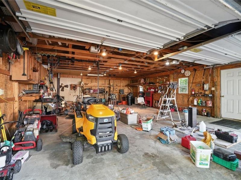 15744 Rock Creek Road, Thompson, OH 44086 Photo 10