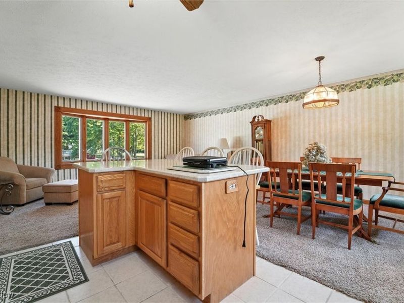 15744 Rock Creek Road, Thompson, OH 44086 Photo 19