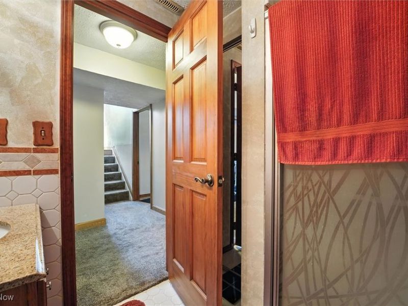 15744 Rock Creek Road, Thompson, OH 44086 Photo 27