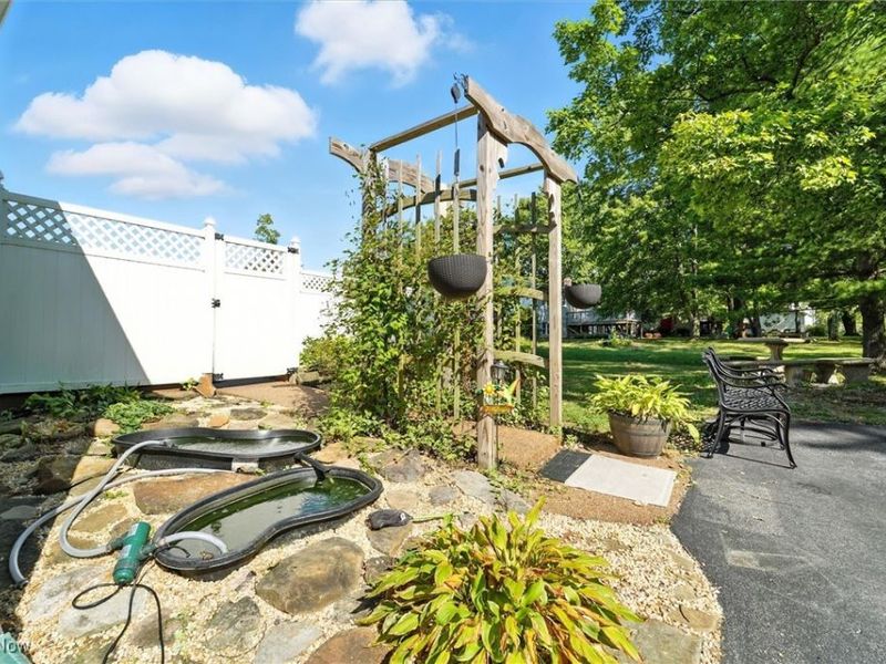 15744 Rock Creek Road, Thompson, OH 44086 Photo 33