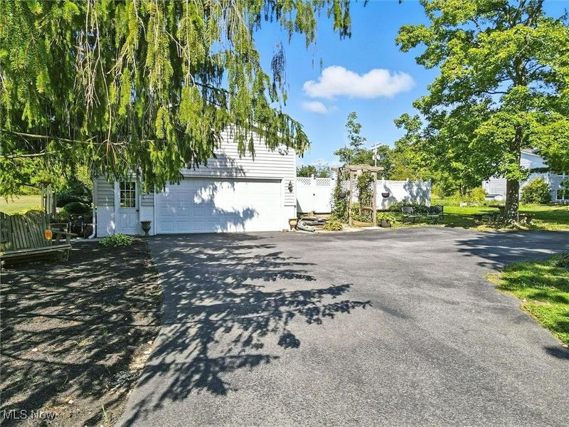 15744 Rock Creek Road, Thompson, OH 44086 Photo 6