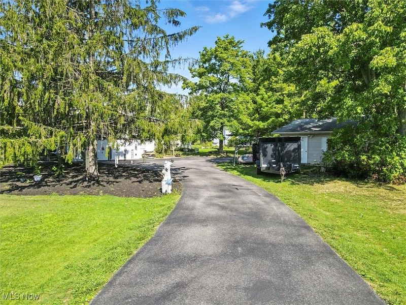 15744 Rock Creek Road, Thompson, OH 44086 Photo 7