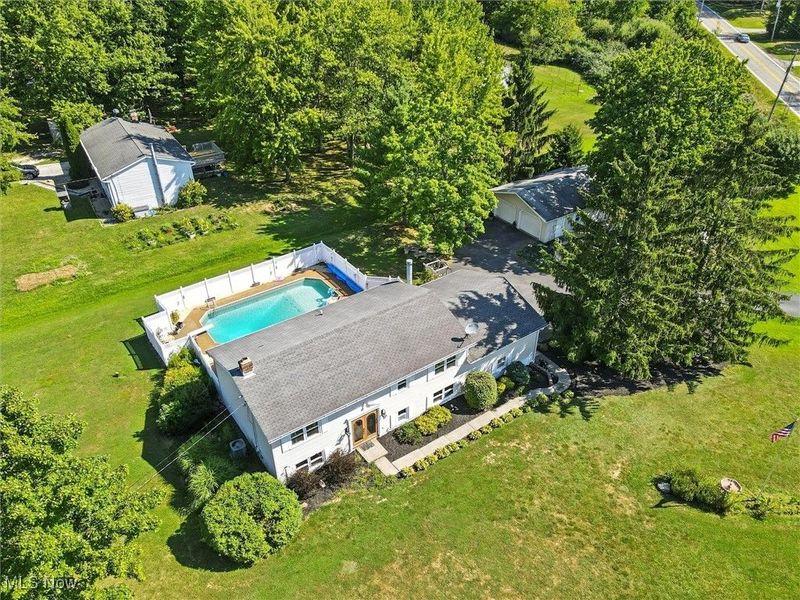 15744 Rock Creek Road, Thompson, OH 44086 Photo 8