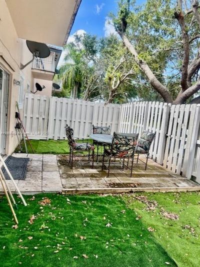 364 NE 25th Pl, Unit 103, Homestead, FL 33033 Photo
