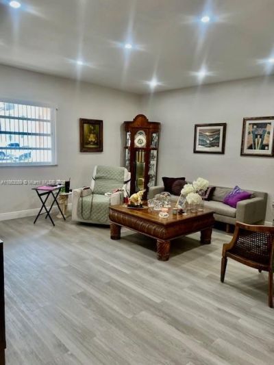 364 NE 25th Pl, Unit 103, Homestead, FL 33033 Photo