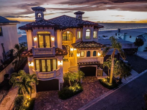 17824 LEE AVENUE, REDINGTON SHORES, FL 33708