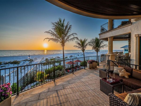 17824 LEE AVENUE, REDINGTON SHORES, FL 33708